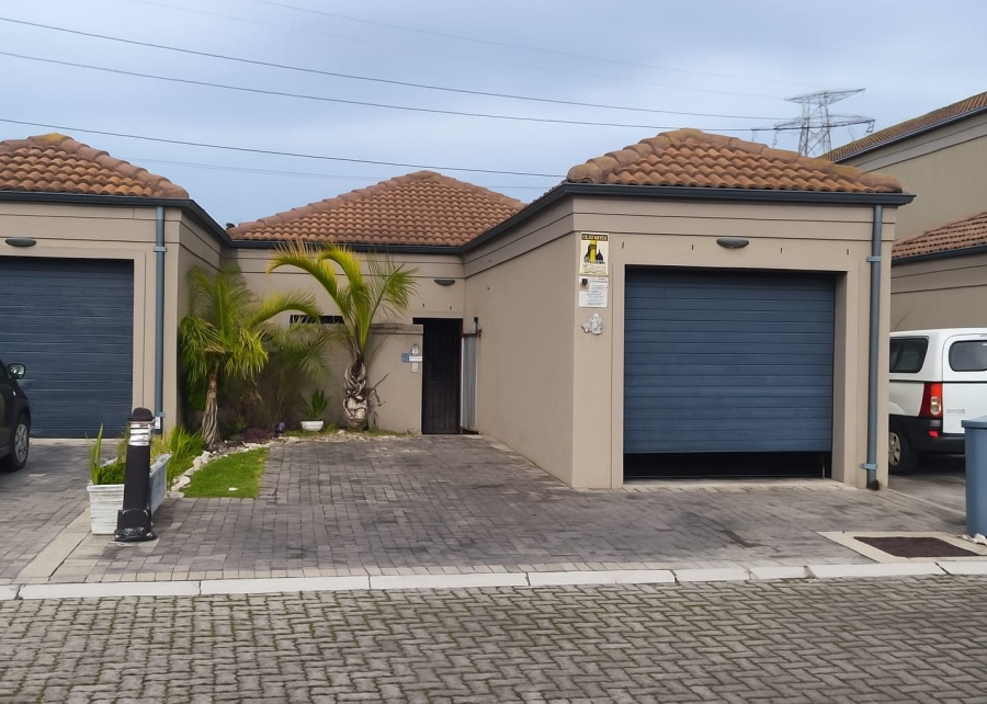 3 Bedroom Property for Sale in Protea Heights Western Cape